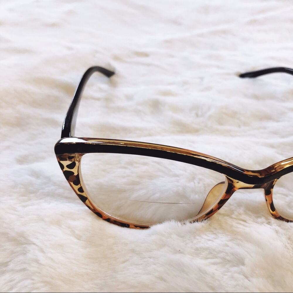 Bailey Cheetah Cat Eye Bi-Focal Reader Glasses - Picture 8 of 10